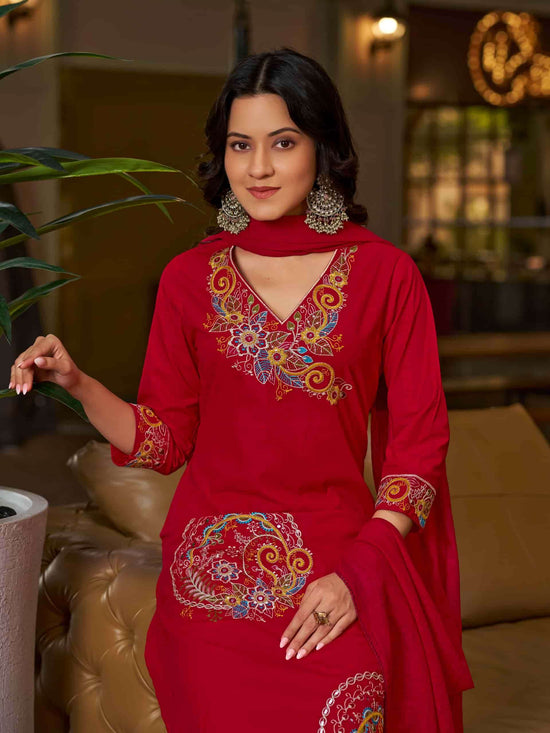 Pirohi Mahek Pure Cotton Embroidered Kurti Pant Dupatta Set
