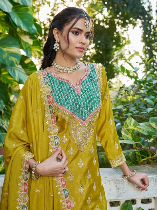 Qayamat 1119 To 1122 Chinon Embroidered Pakistani Suit Set