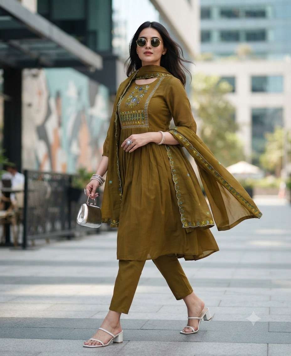 Rajnandini Vaari Vol 1 Heavy Chanderi Kurti Pant Dupatta Set
