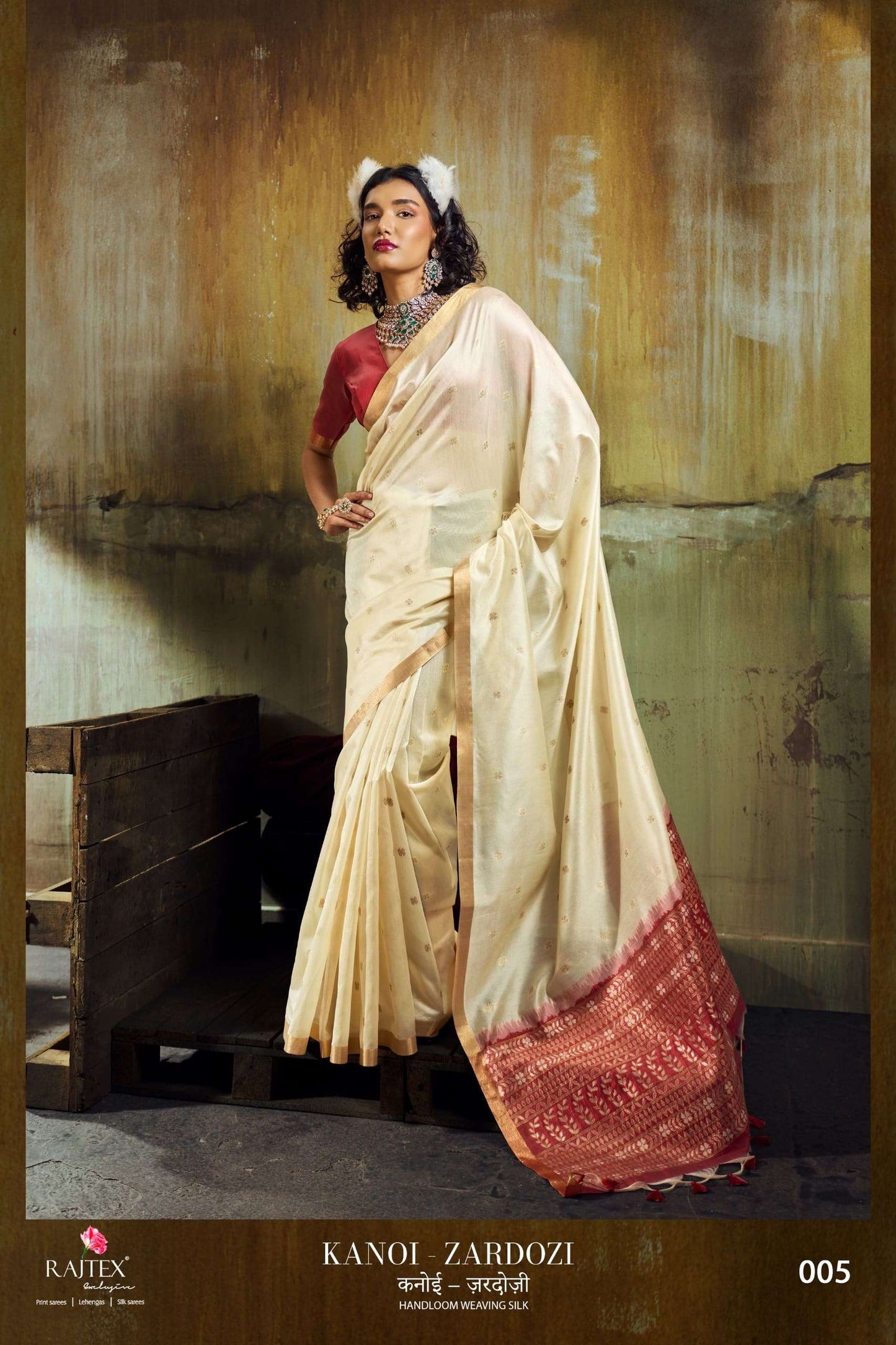 Rajtex Kanoi Zardosi Tussar Silk Saree