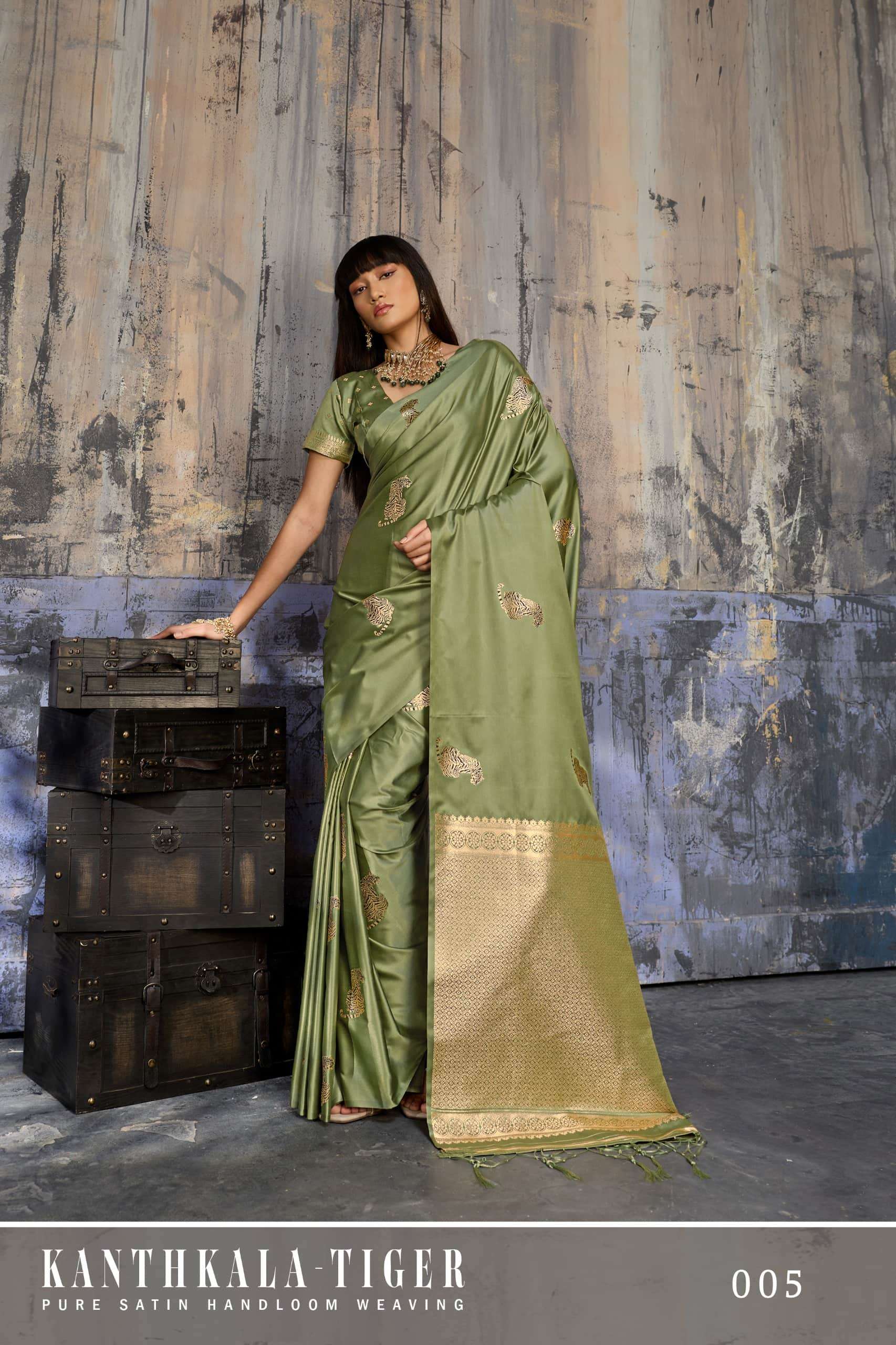 Rajtex Kanthkala Tiger Satin Handloom Printed Saree