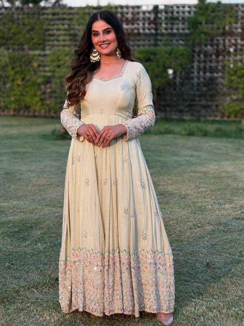 Ruhi S 528
