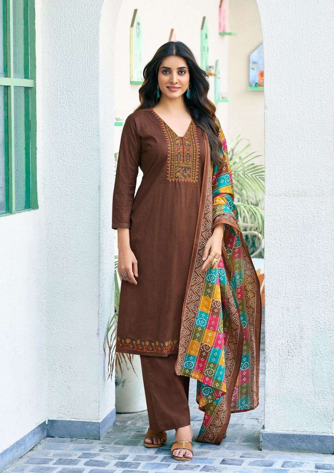Saanvi Trends Romani