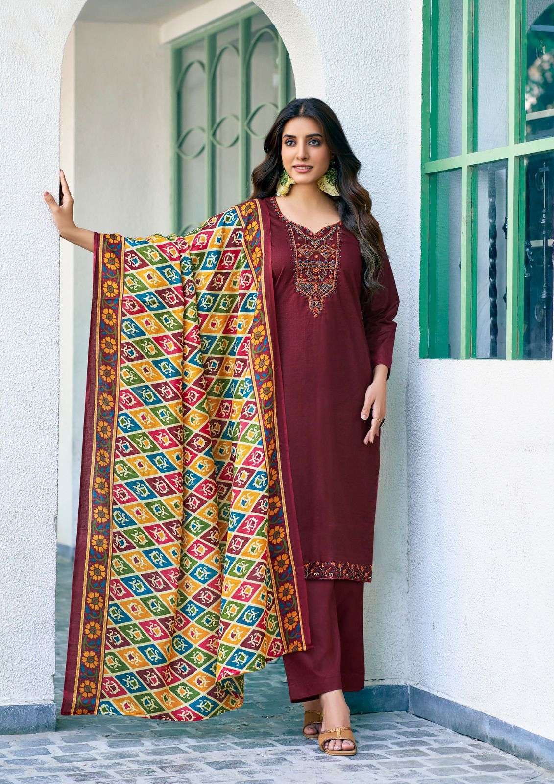 Saanvi Trends Romani