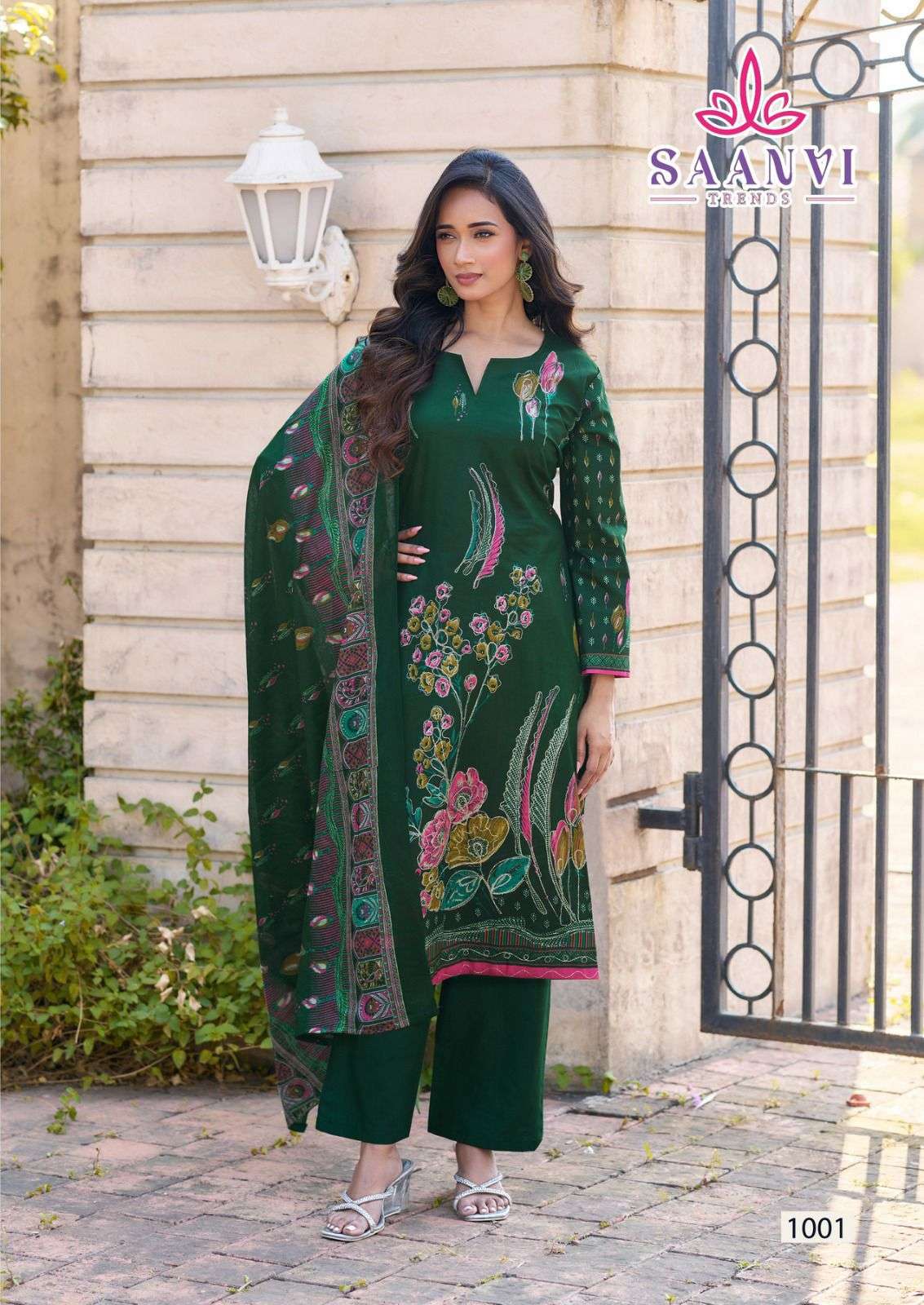 Saanvi Trendz Nazakat Vol-01