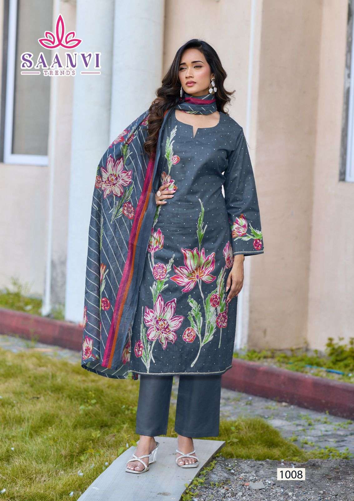 Saanvi Trendz Nazakat Vol-01