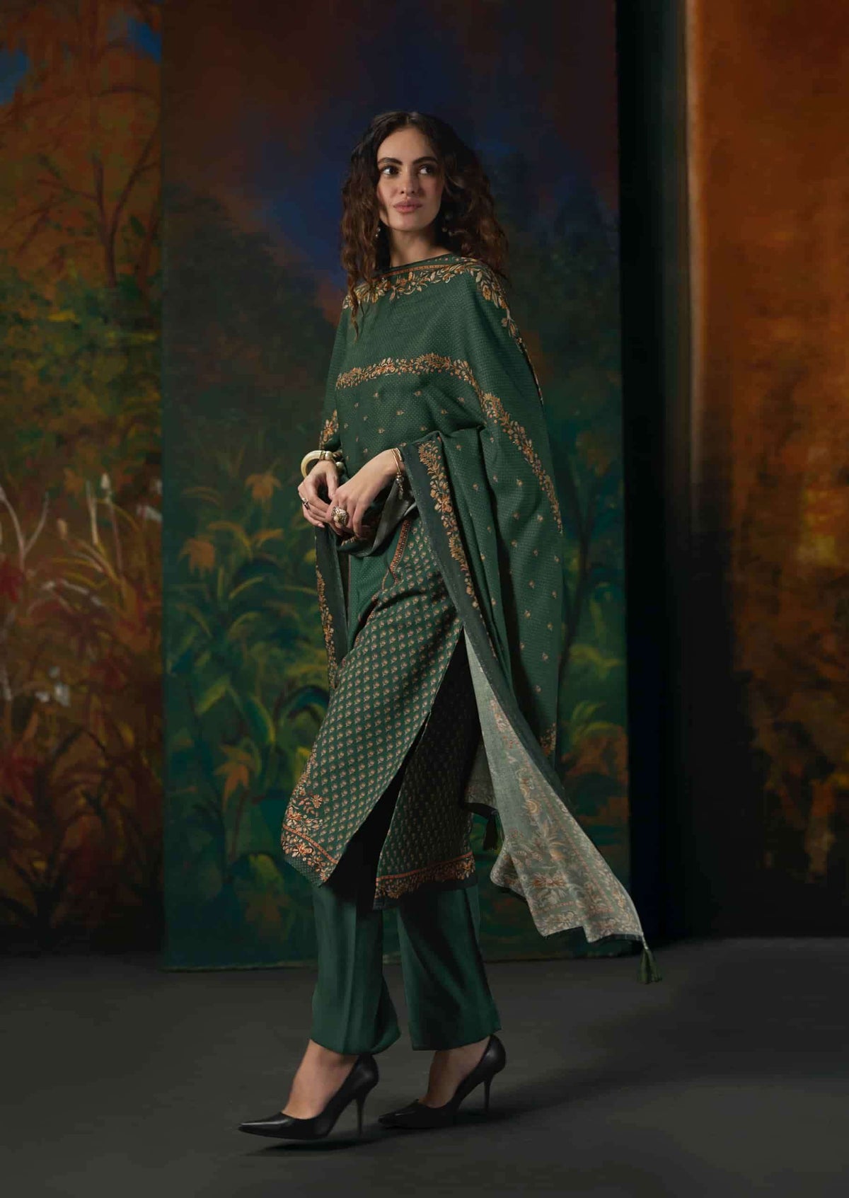 Sadhana Fashion Noor Pure Viscose Pashmina Digital Print Dress Material