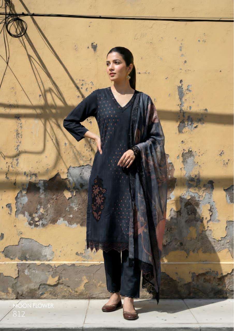 Sahiba Moon Flower