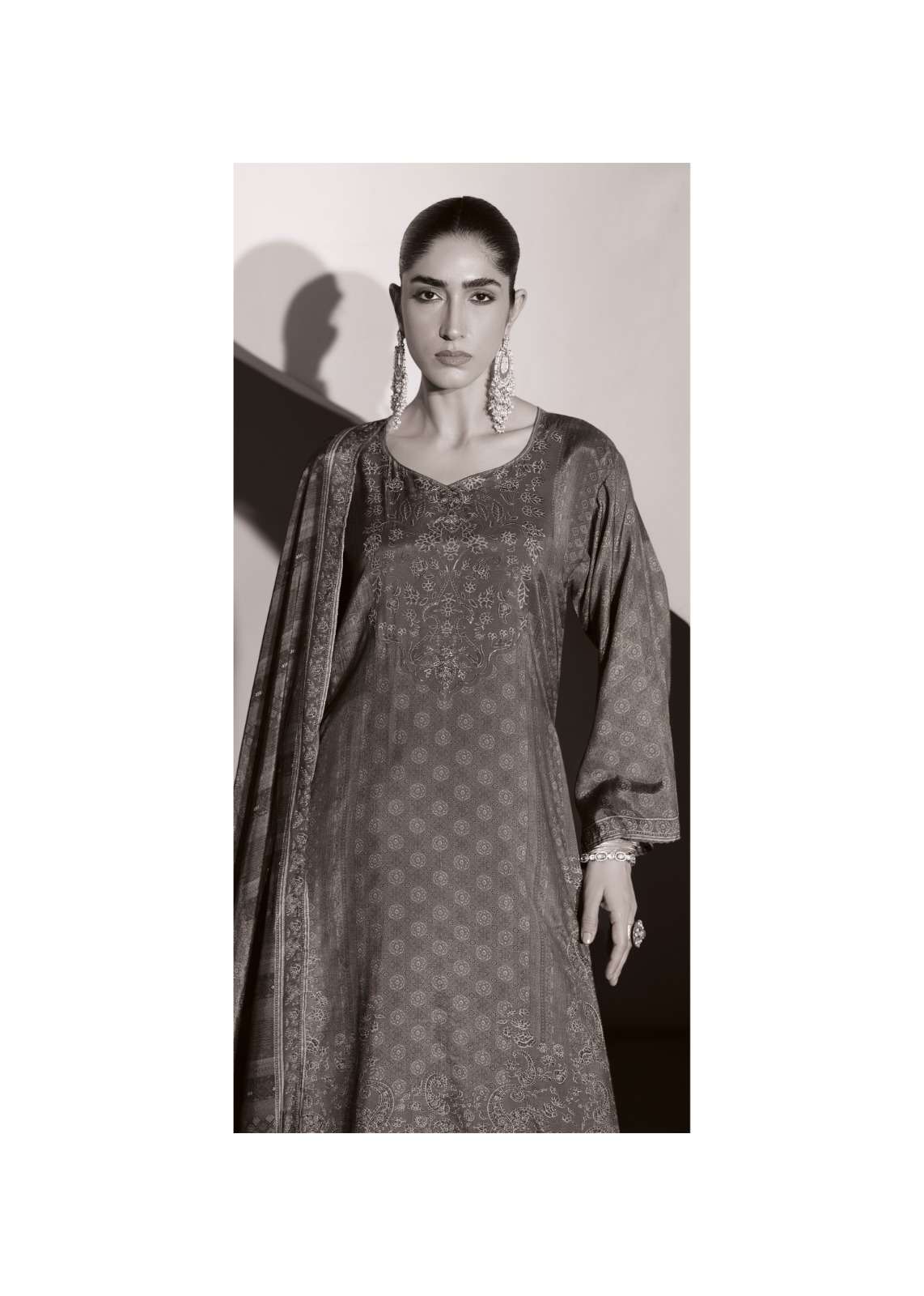 Sanaz Bagh Viscose Muslin Designer Dress Material - Amrah Wholesale