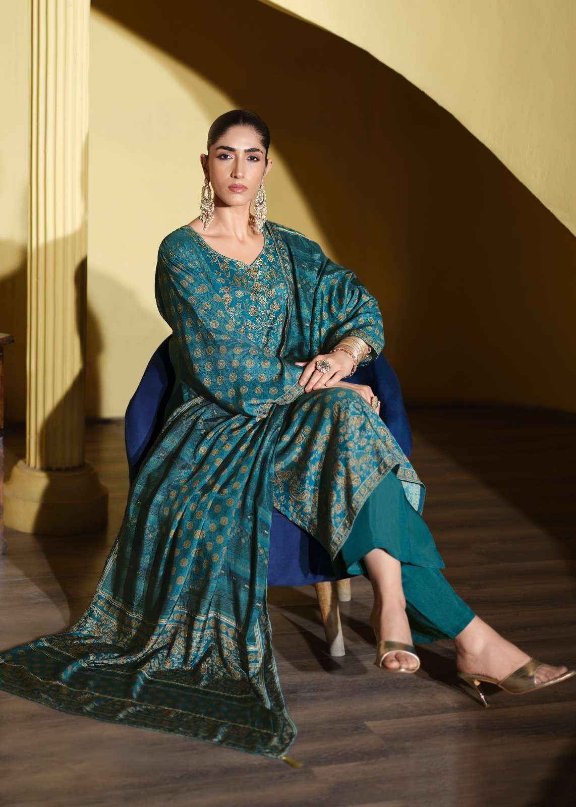 Sanaz Bagh Viscose Muslin Designer Dress Material - Amrah Wholesale