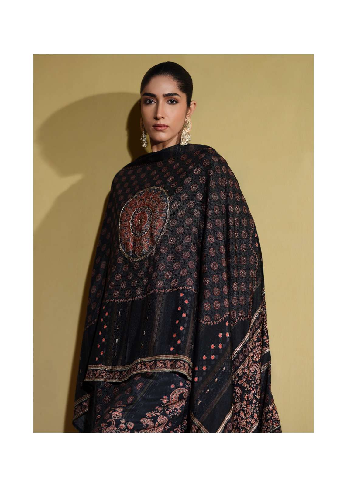Sanaz Bagh Viscose Muslin Designer Dress Material