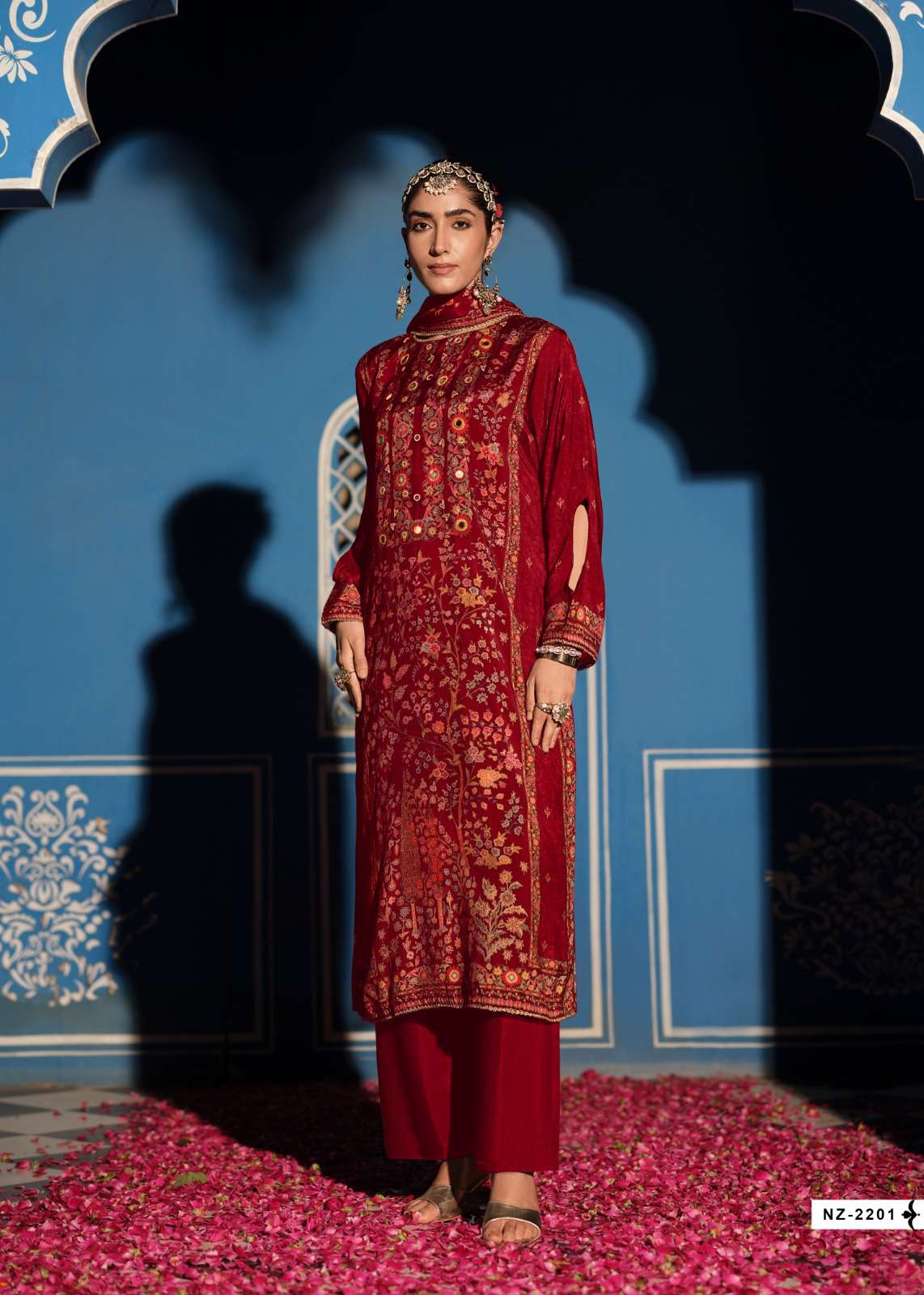 Sanaz Nazm Viscose Muslin Designer Suit - Amrah Wholesale