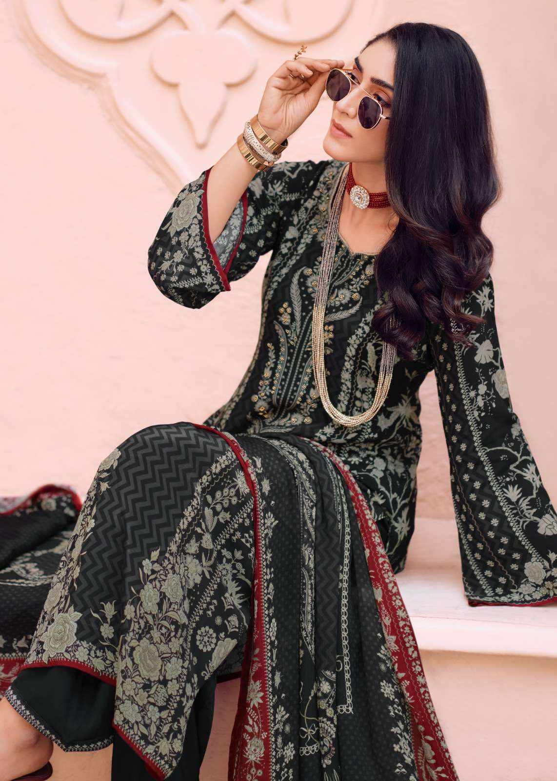 Sanaz Zareen Viscose Crape Digital Printed Pakistani Suit