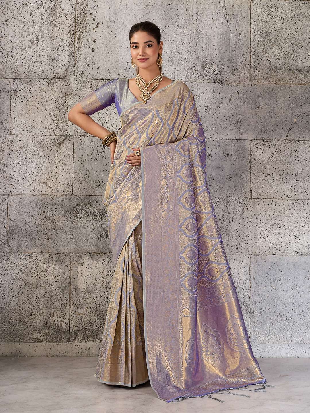 Sangam Saree Prisha Silk Kanjivaram Silk Blend Saree - Amrah Wholesale