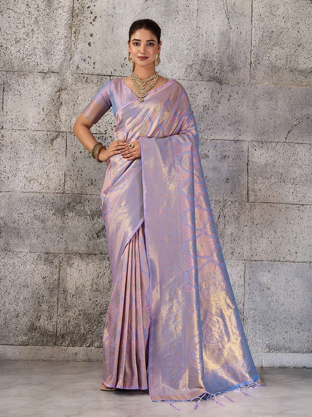 Sangam Saree Prisha Silk Kanjivaram Silk Blend Saree - Amrah Wholesale