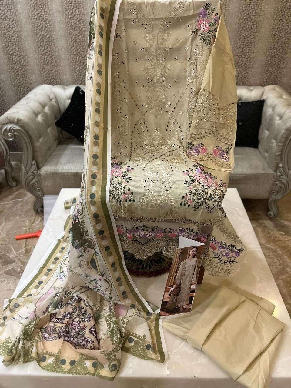 Saniya Trendz 25003-a