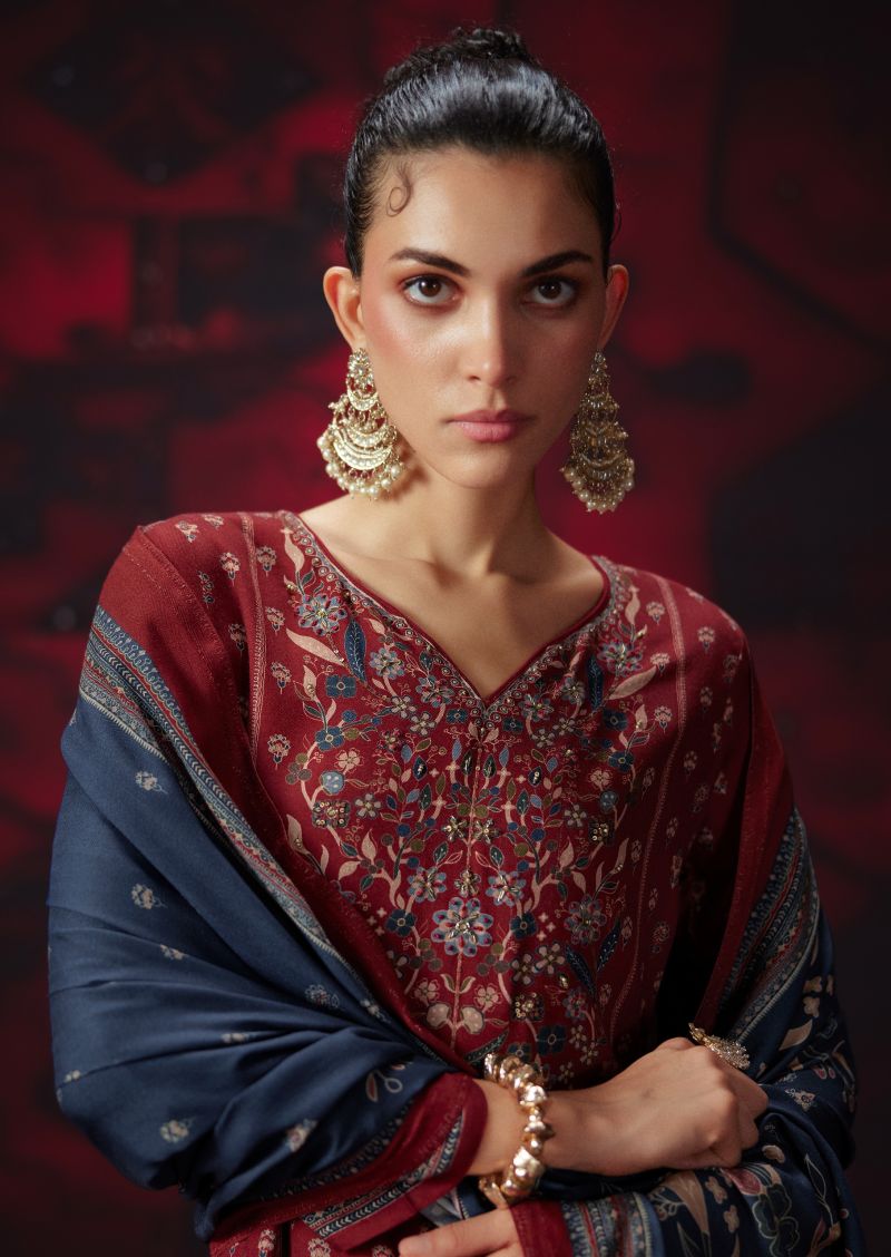 Sanna Khwaab Viscose Pashmina Digital Print Khatli Work Suit