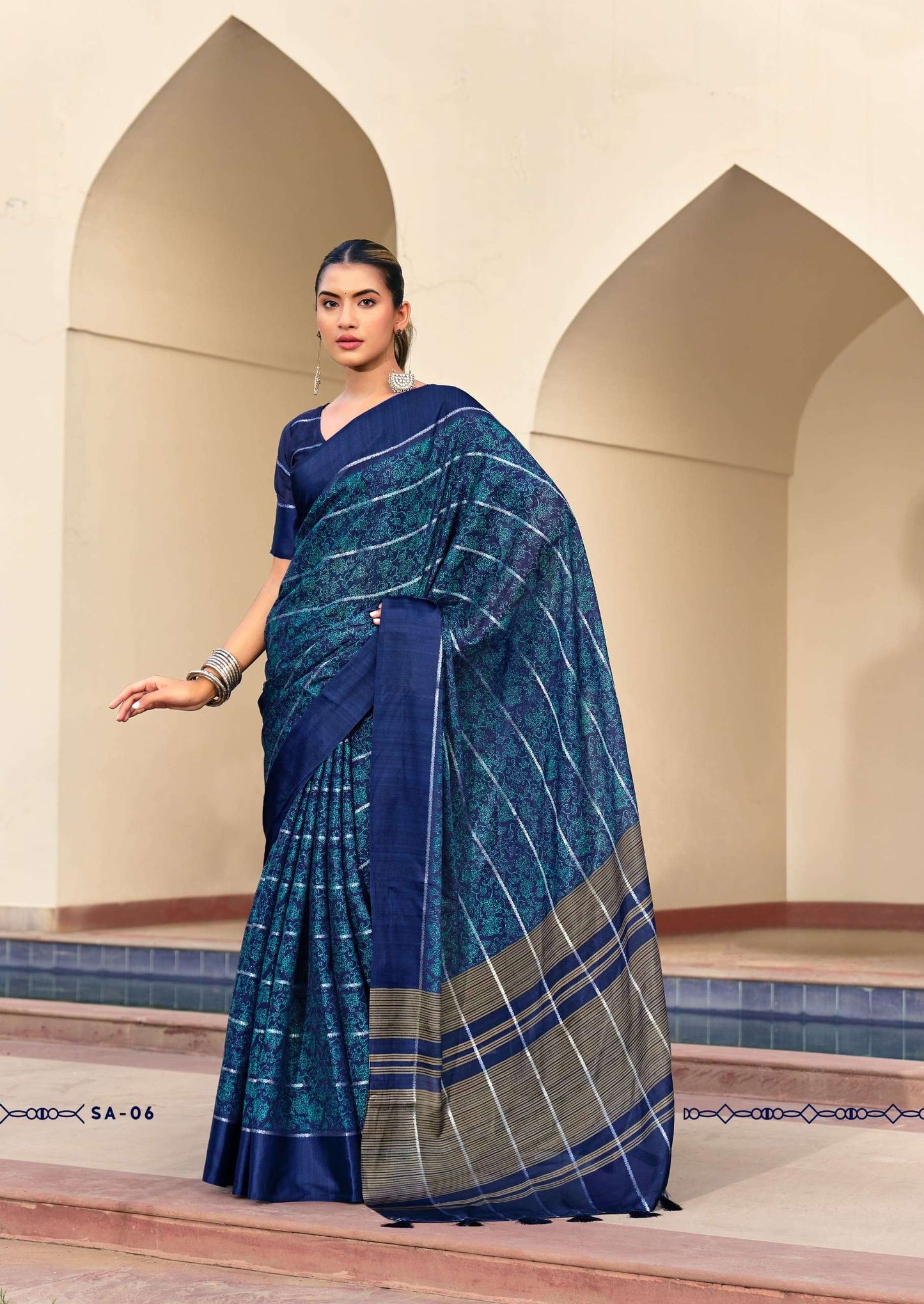 SHREYANS FASHION SINDH CREAP ART Crepe Silk Sarees