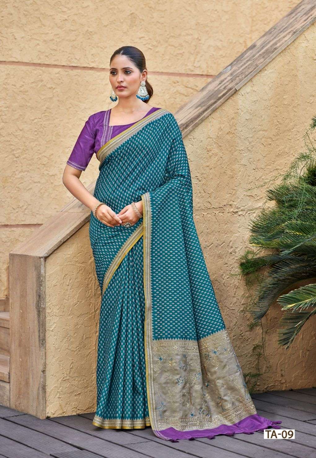 SHREYANS FASHION Thimka Art Silk Heavy Work Saree