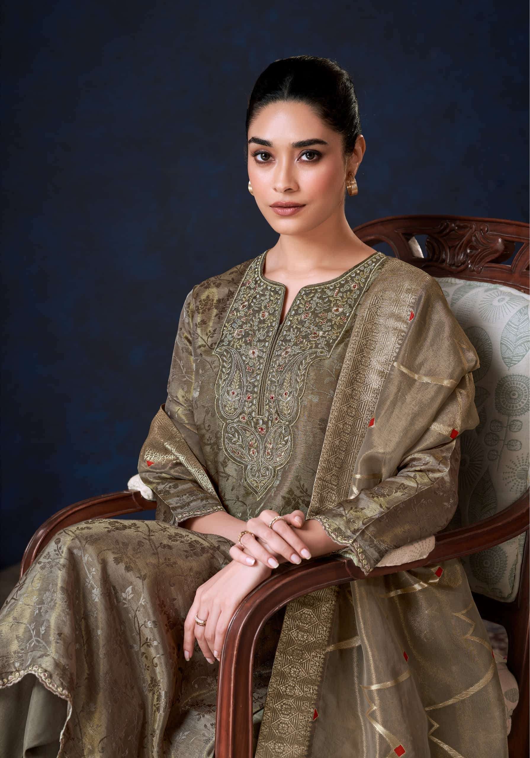T And M Designer Riwayat