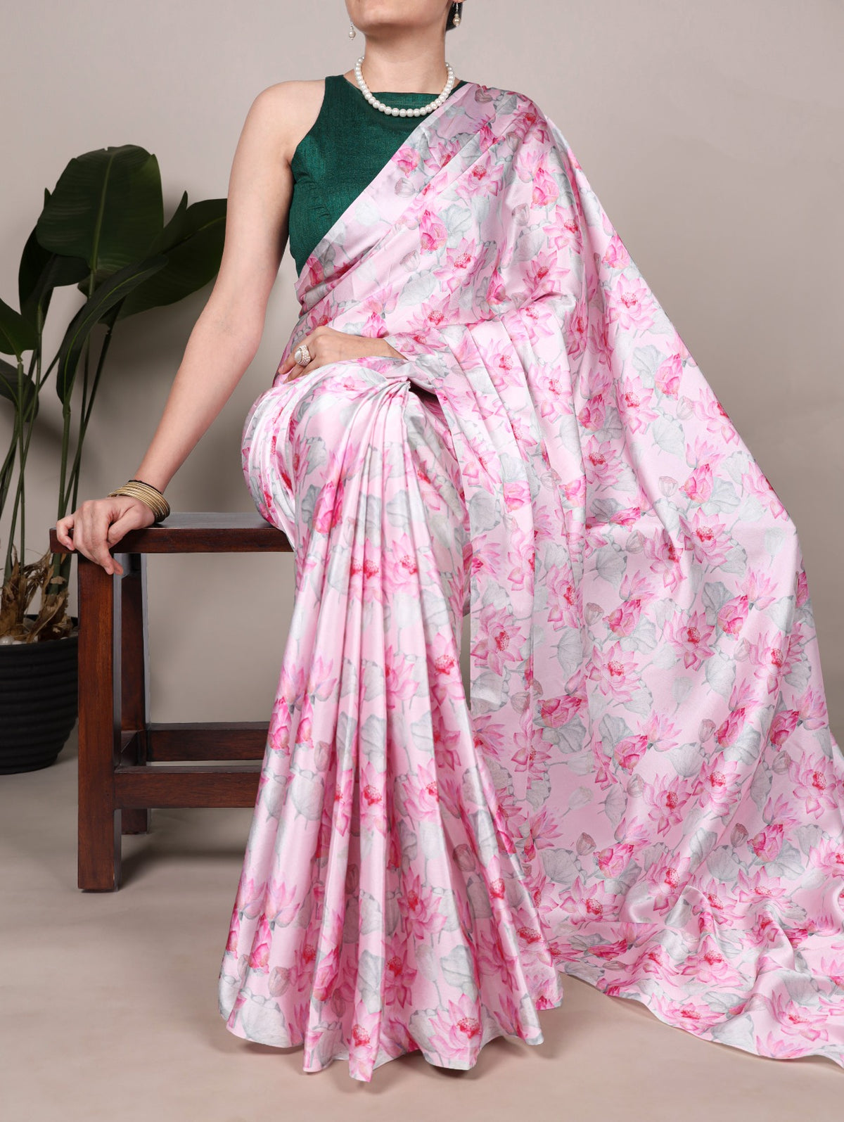 Amrah Wholesale Taraa L 7003 Saree Wholesale Catalogue