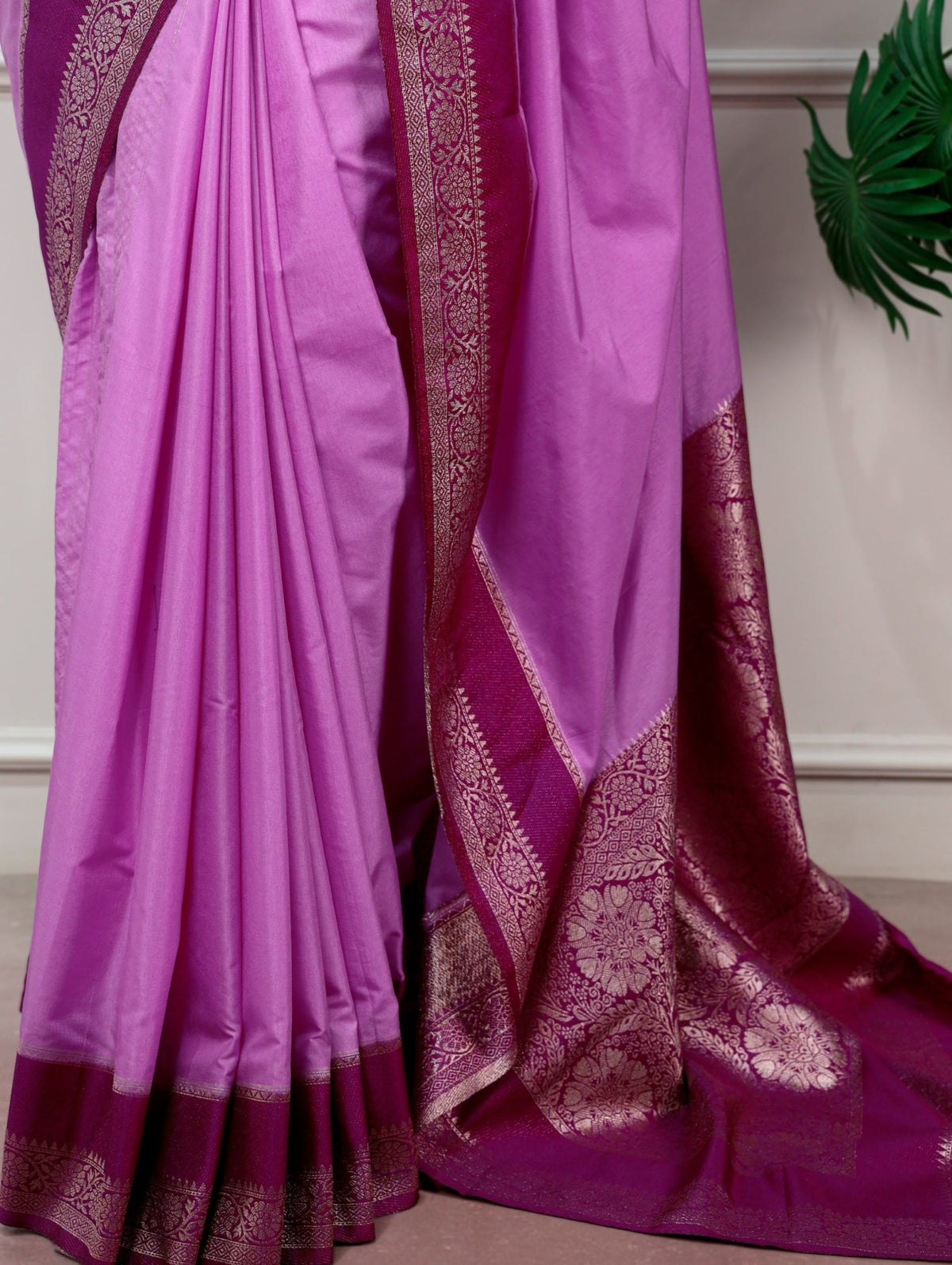 Taraa L 7900 Mysore Crepe Zari Weaving Saree - Amrah Wholesale