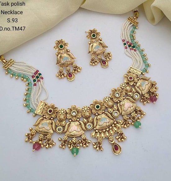 Task Polish Necklace 2