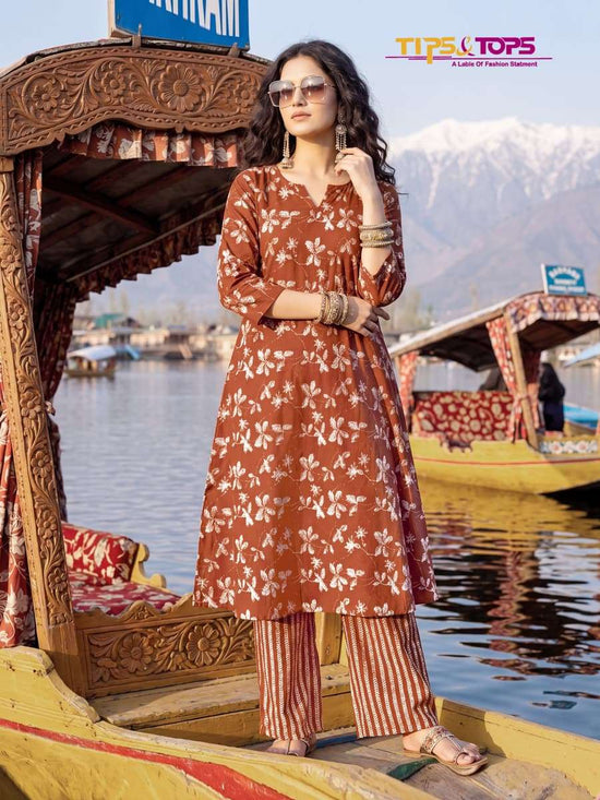 Tips & Tops Mannat Heavy Rayon Printed Kurti Pant Set