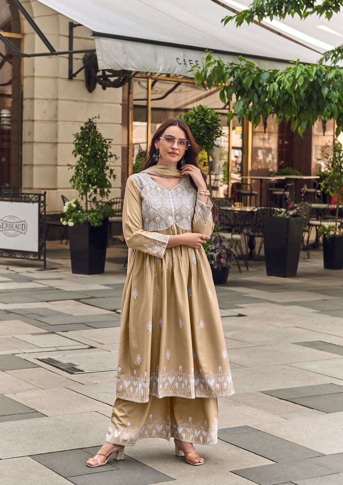 Vamika Lakhnavi Vol 8 Platnium - Amrah Wholesale