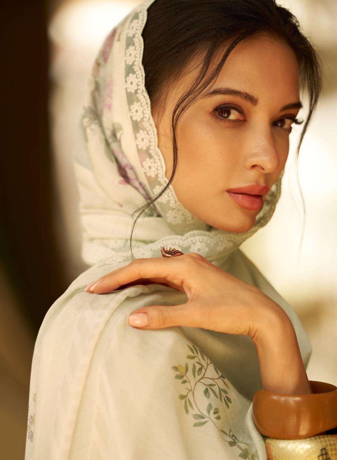 Varsha Fashion Qissa - Amrah Wholesale