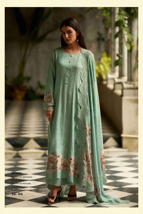 Varsha Siyah Gulzar