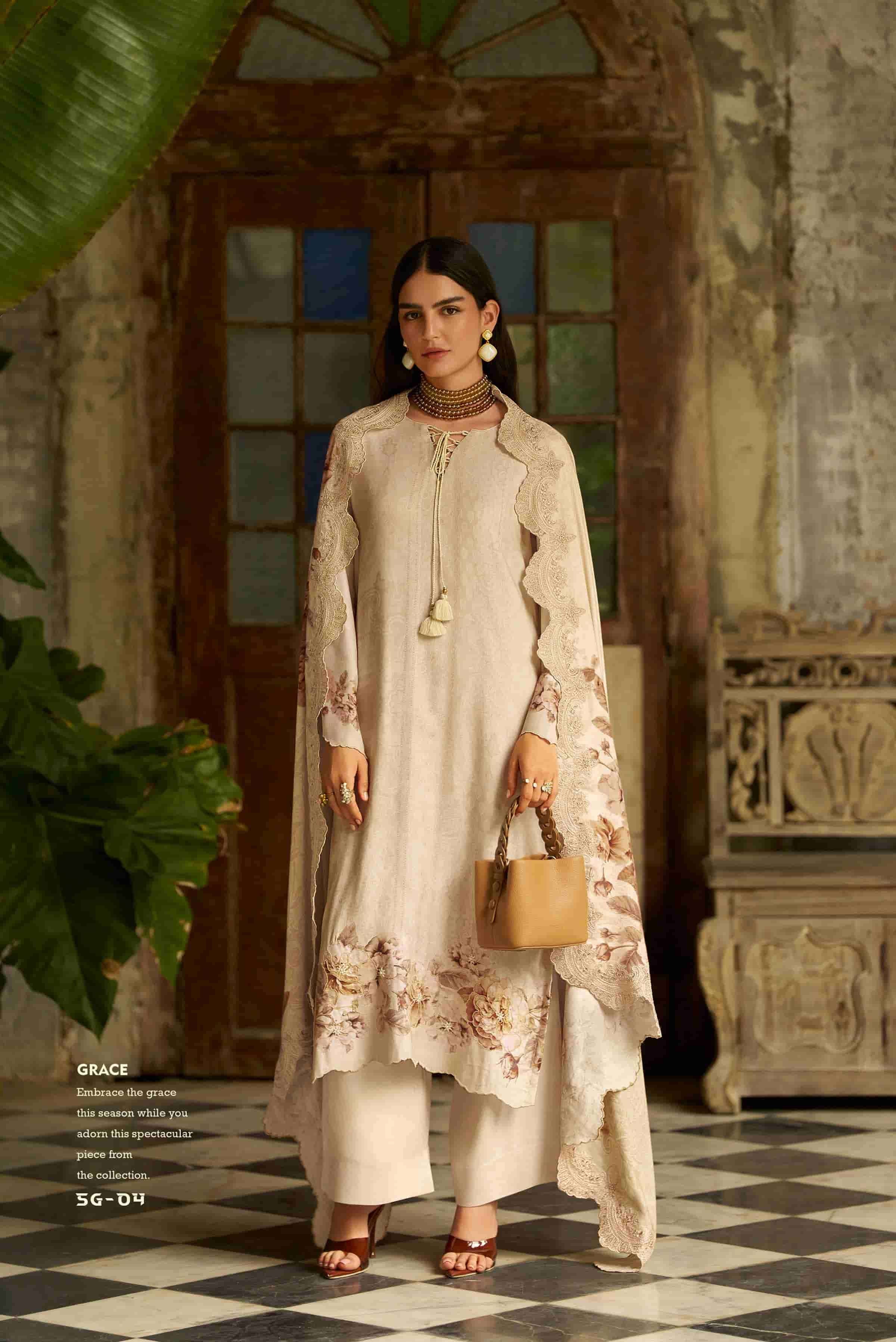 Varsha Siyah Gulzar