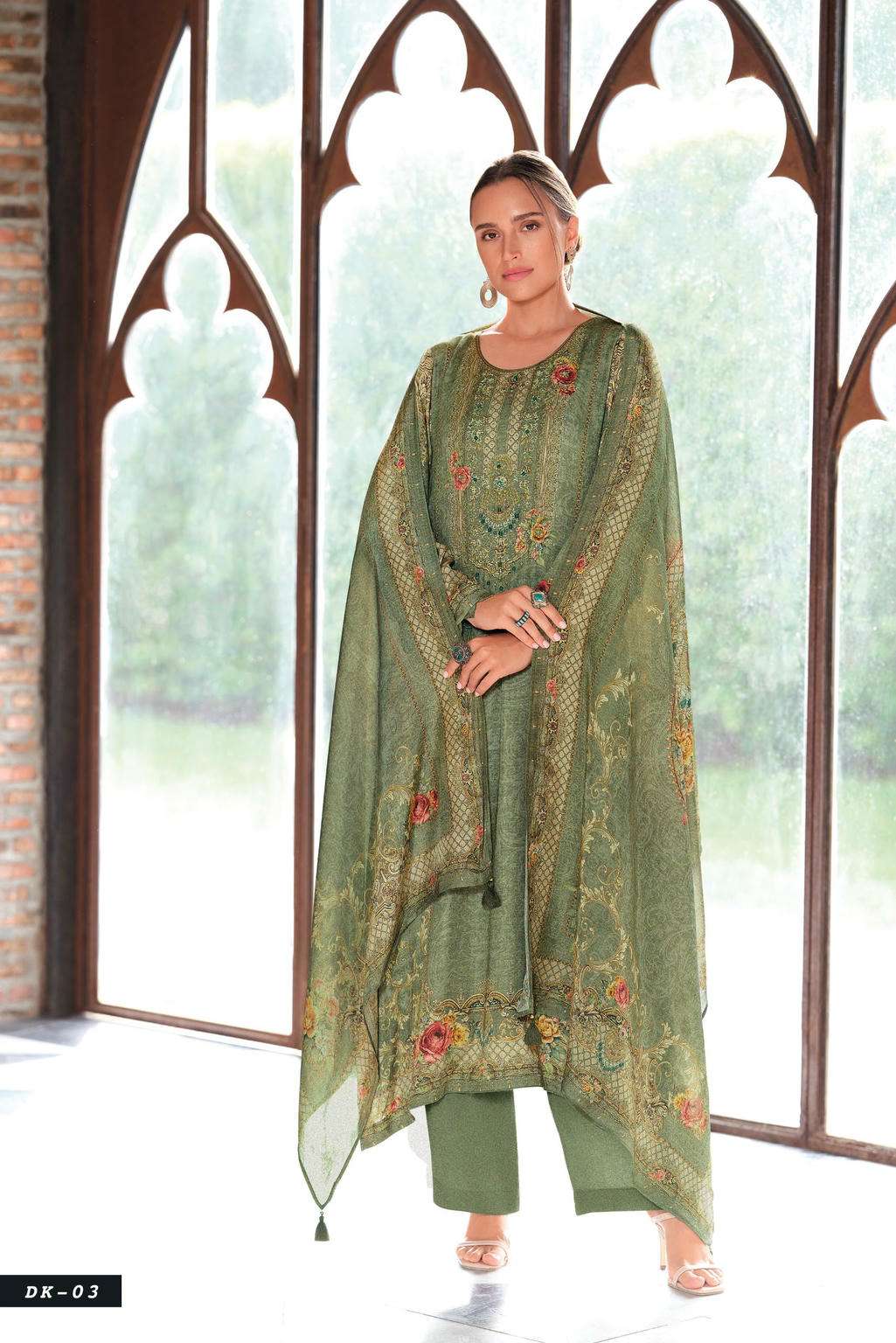 Varshaa Deewan E Khaas