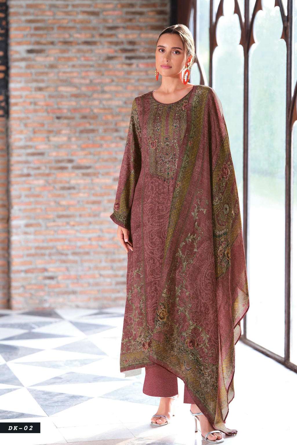 Varshaa Deewan E Khaas