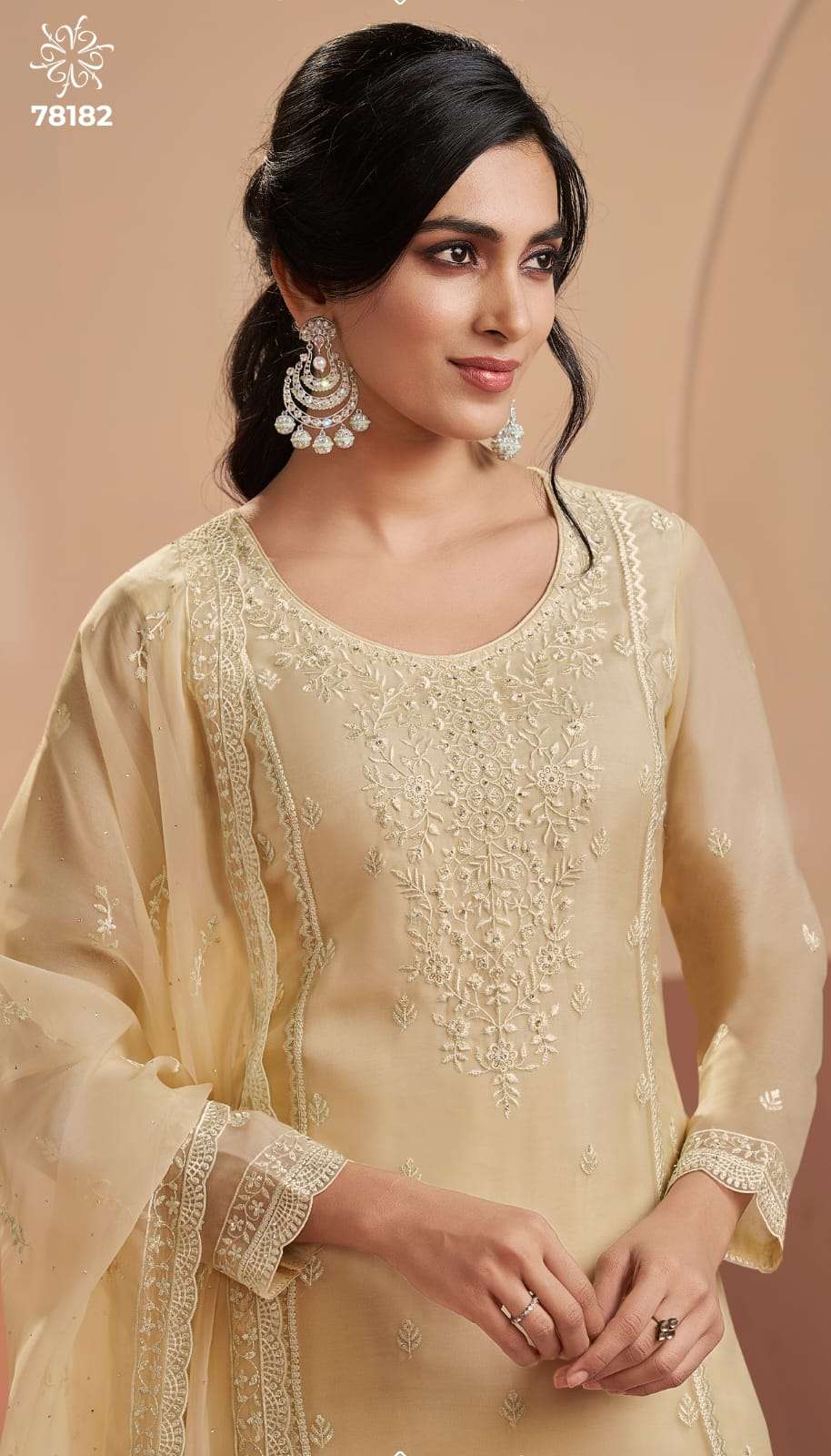 Vinay Fashion Kuleesh Inayyah