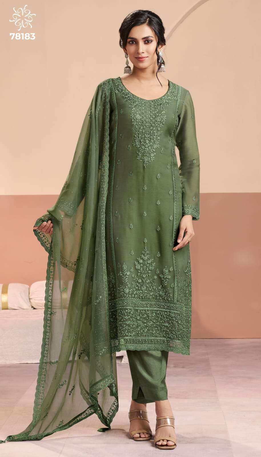 Vinay Fashion Kuleesh Inayyah