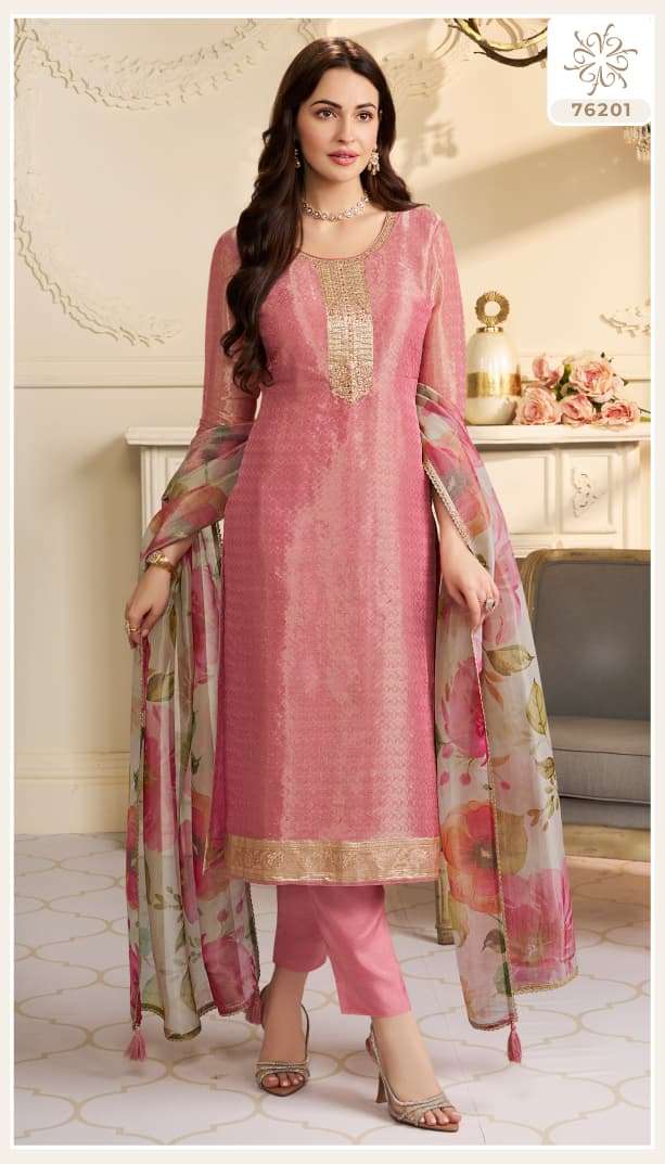 Vinay Fashion Kuleesh Kanchi