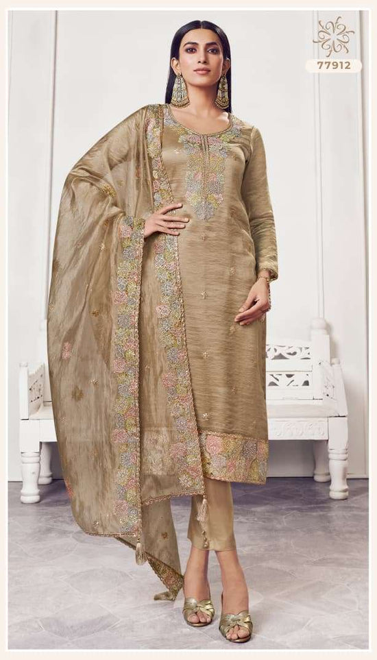 Vinay Fashion Kuleesh Poshak