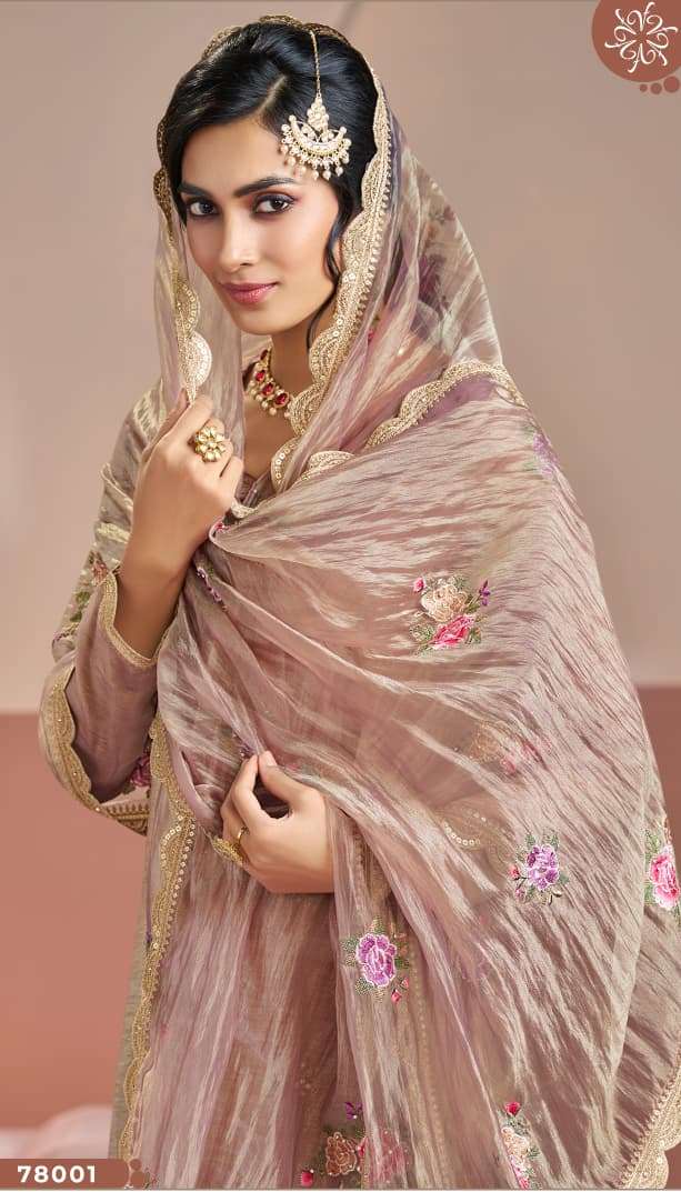 Vinay Fashion Kuleesh Manntraa