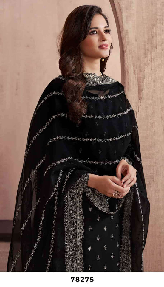 Vinay Fashion Soneri