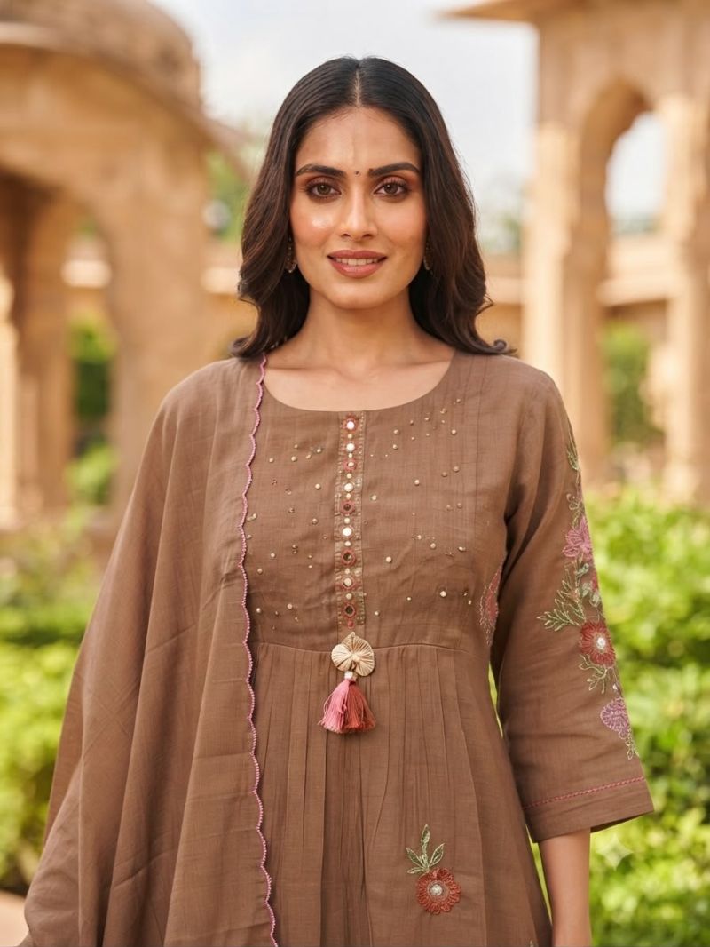 Vitara Fashion Kesari Mul Chanderi Embroidered Kurti Pant Dupatta Set
