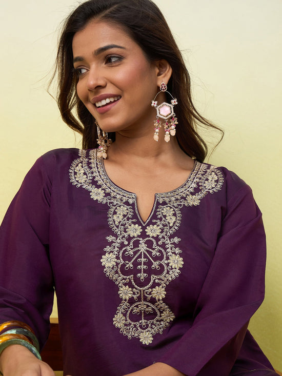 Vp 9877 Viscose Roman Silk Embroidered Kurti - Amrah Wholesale