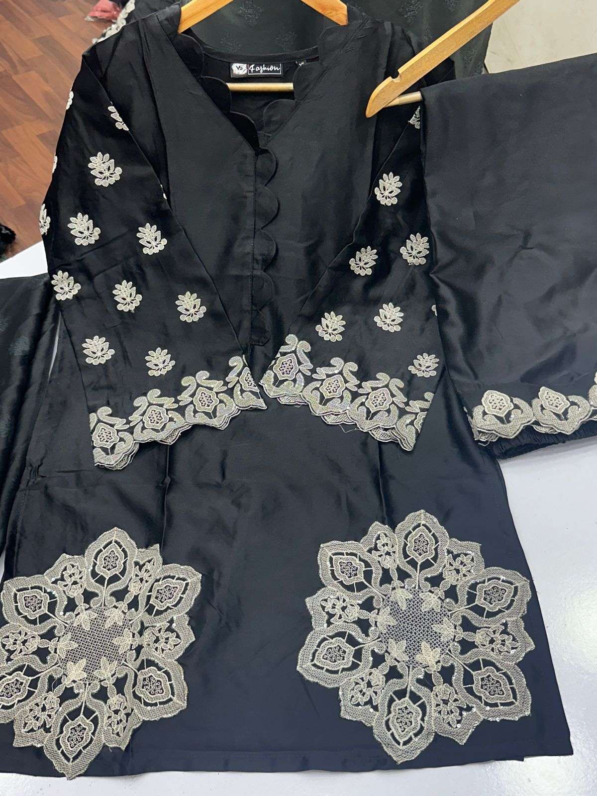 VS.Fashion 2720 Satin Embroidered Pakistani Suit Set