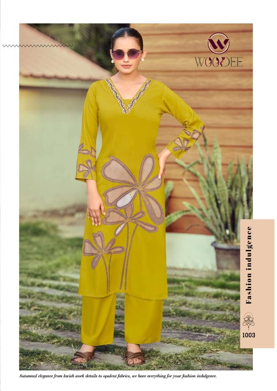 WOODEE Harmeen Rayon Printed Kurti Pant Set