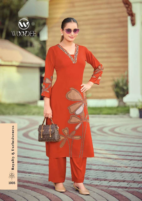 WOODEE Harmeen Rayon Printed Kurti Pant Set