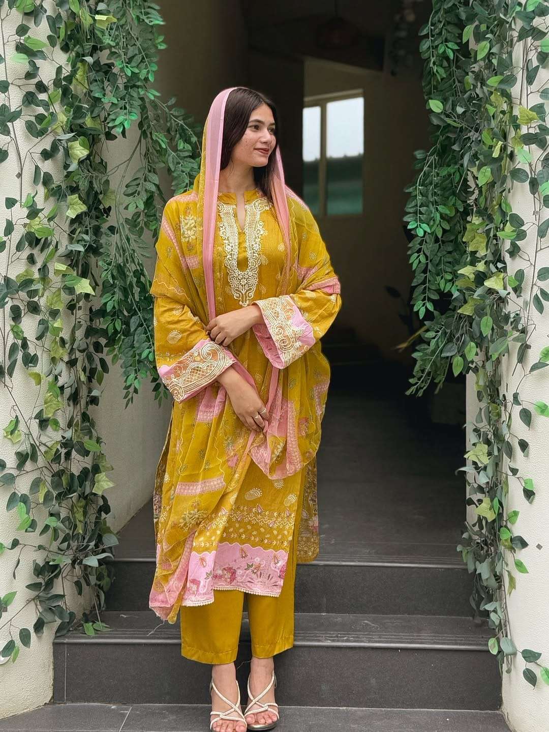 Yanaya Designer Yd-043